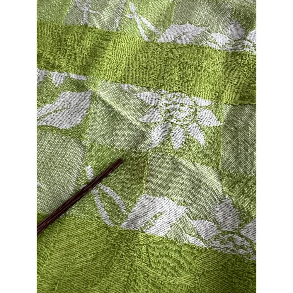 Round Tablecloth Bright Green Checkered Sun Flowers 100% Cotton